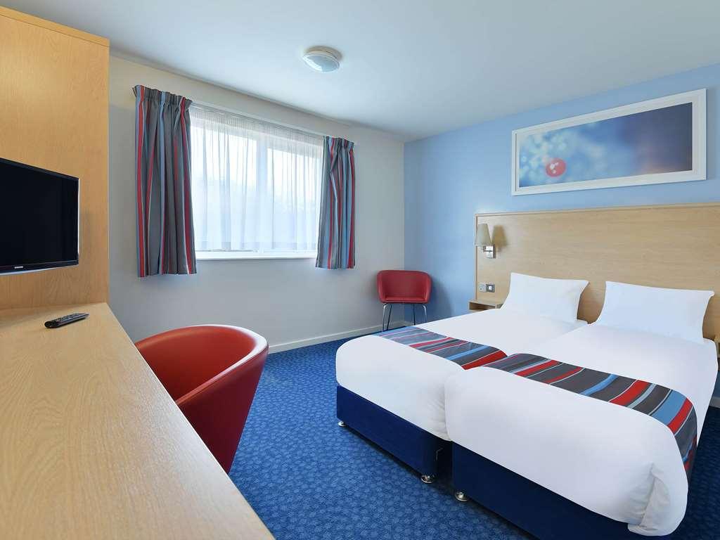 Travelodge Okehampton Whiddon Down Стая снимка